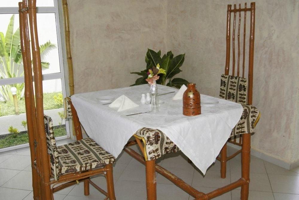 סרקונדה Bamboo Garden Hotel מראה חיצוני תמונה